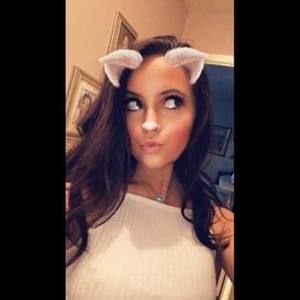 Meet your Posher, Chloe